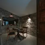 Manej Urla Hotel 3*