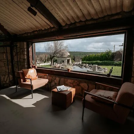 מלון Manej Urla 3*