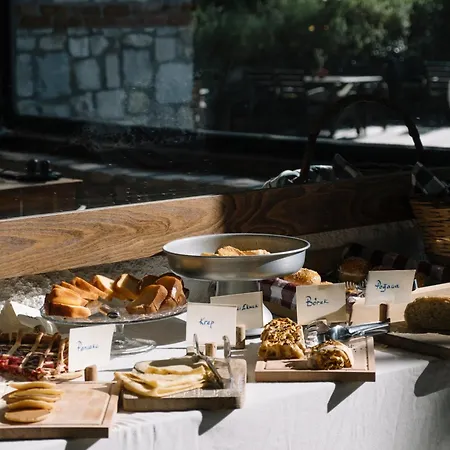 Manej Urla איזמיר