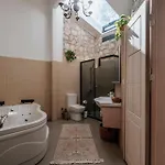 Manej Urla Hotel 3*
