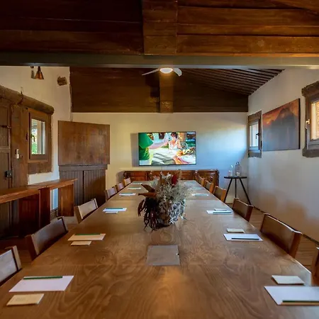 Manej Urla Hotel