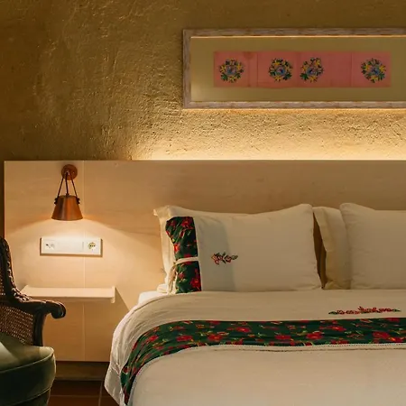 Manej Urla Hotel 3*