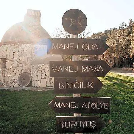 Manej Urla 3*